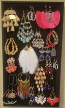 Load image into Gallery viewer, Jewel&#39;bilations Earring Organizer Mesh Champagne Series
