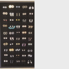 Load and play video in Gallery viewer, Jewel&#39;bilations Earring Holder 50 Champagne Series
